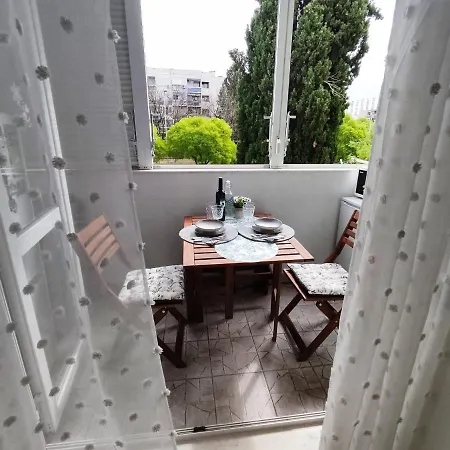 Sweet R&m Lägenhet Split